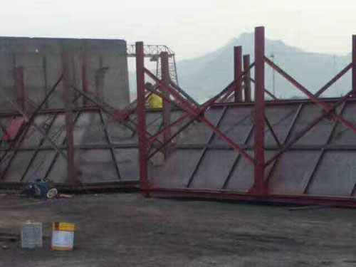 �������m��